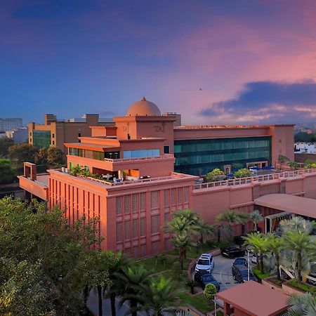 فندق مونسيون جراند آغْرا المظهر الخارجي الصورة The University of Management Sciences
